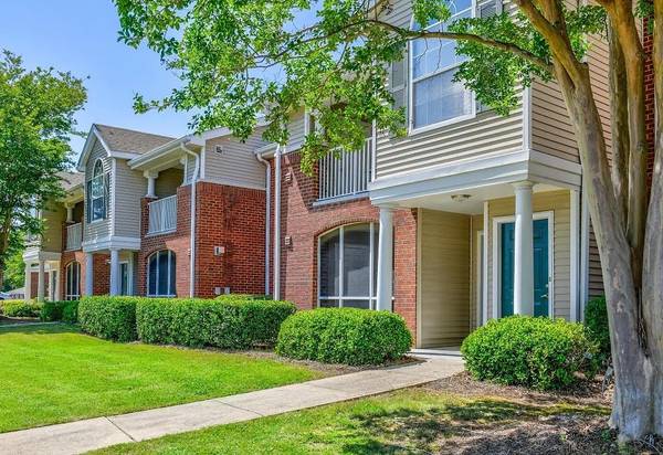 $887 -1br - Conveniently located