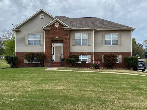 HOME FOR RENT 207 KING JAMES COURT ALABASTER AL 35007