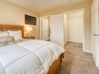 $1,175 - 3br - 1075ft2 - Club house with WiFi, Fitness center-2of3